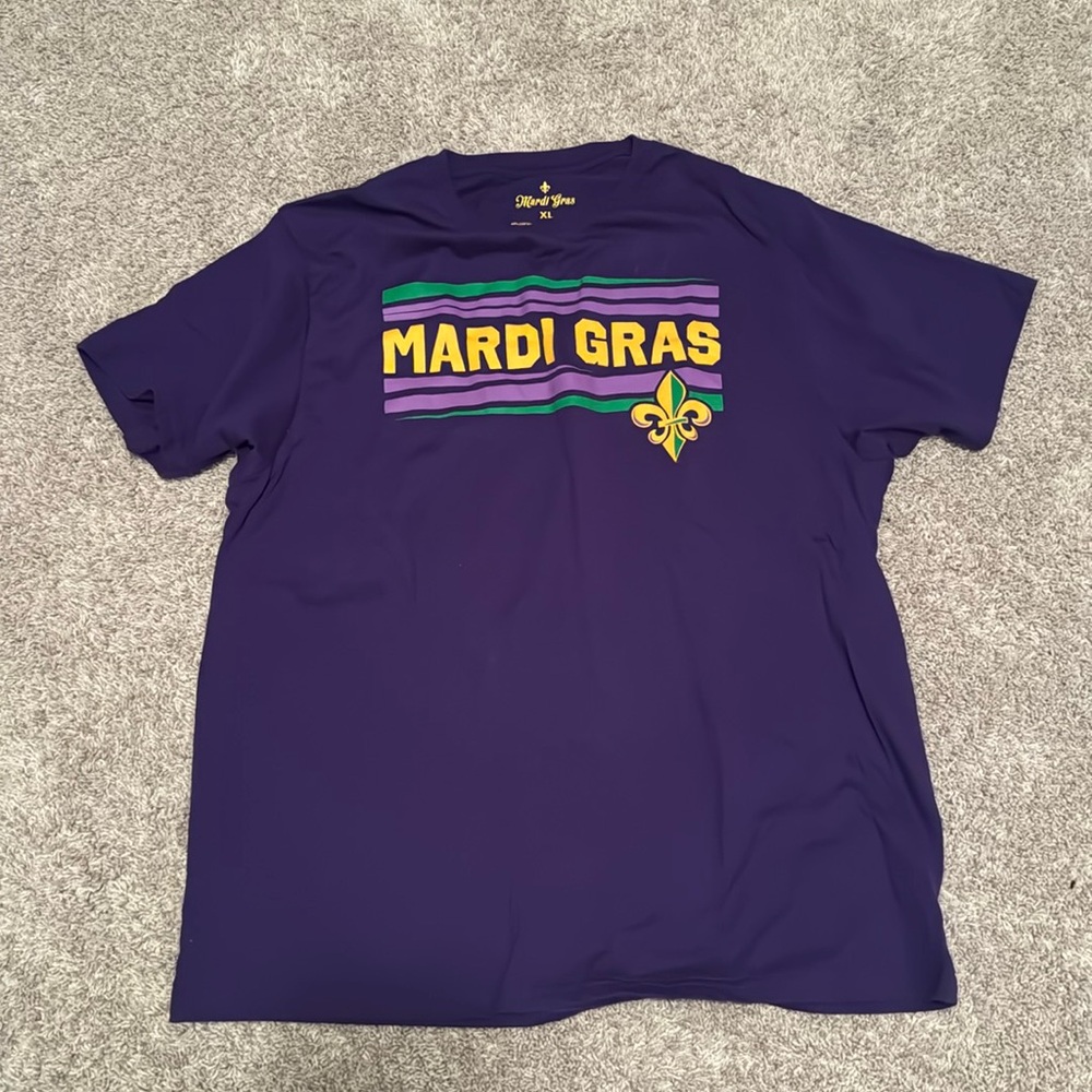 Mardi Gras XL T shirt
